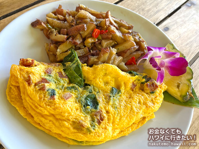 ベアフットビーチカフェは、ワイキキビーチ（ハワイ）沿いの絶景カフェ